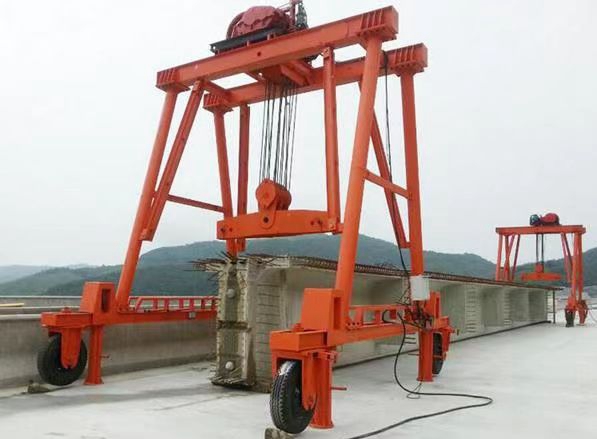 福建南平轮胎式龙门吊跑偏是什么原因造成的